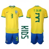 Maglie da calcio Brasile Thiago Silva #3 Prima Maglia Bambino Mondiali 2022 Manica Corta (+ Pantaloni corti)